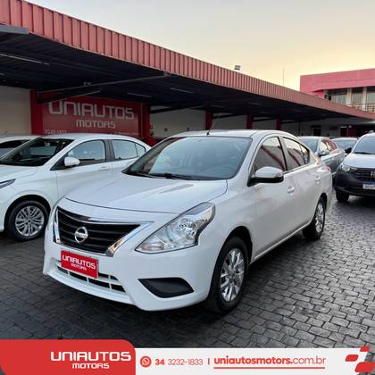 NISSAN VERSA 1.6 16V FLEXSTART SL 4P XTRONIC NISSAN VERSA 1.6 16V FLEXSTART SL 4P XTRONIC